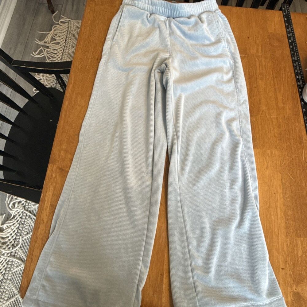 YOGALICIOUS DREAMY RIBBED VELOUR Light Blue FLARE LEG PANT. SZ S